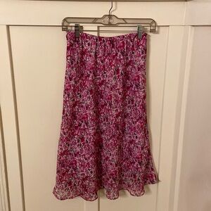 Floral Design Skirt … app 27 inches long